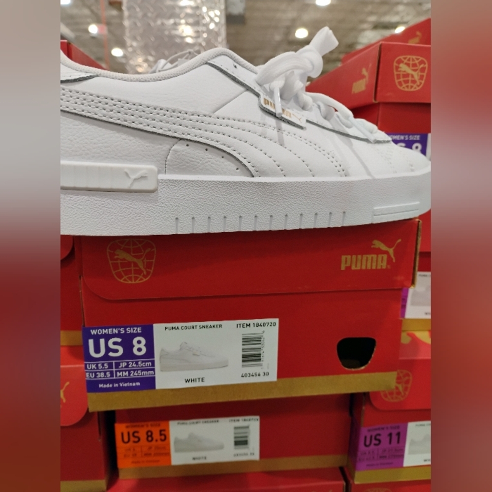 Puma White Leather Sneakers Women Brand New Size 5.5